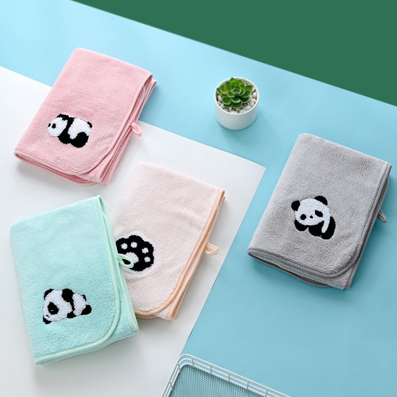 Coral Velvet Panda Broderie couvre doux et absorbant