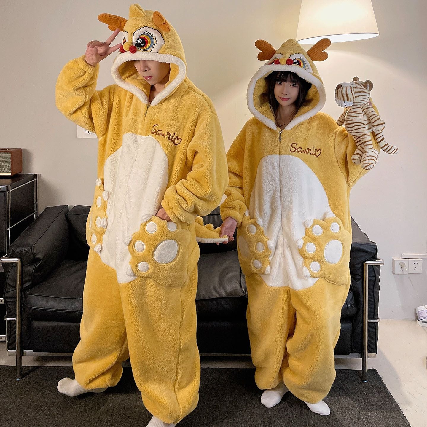 Ensemble de vêtements de salon pour jeunes de style caricature