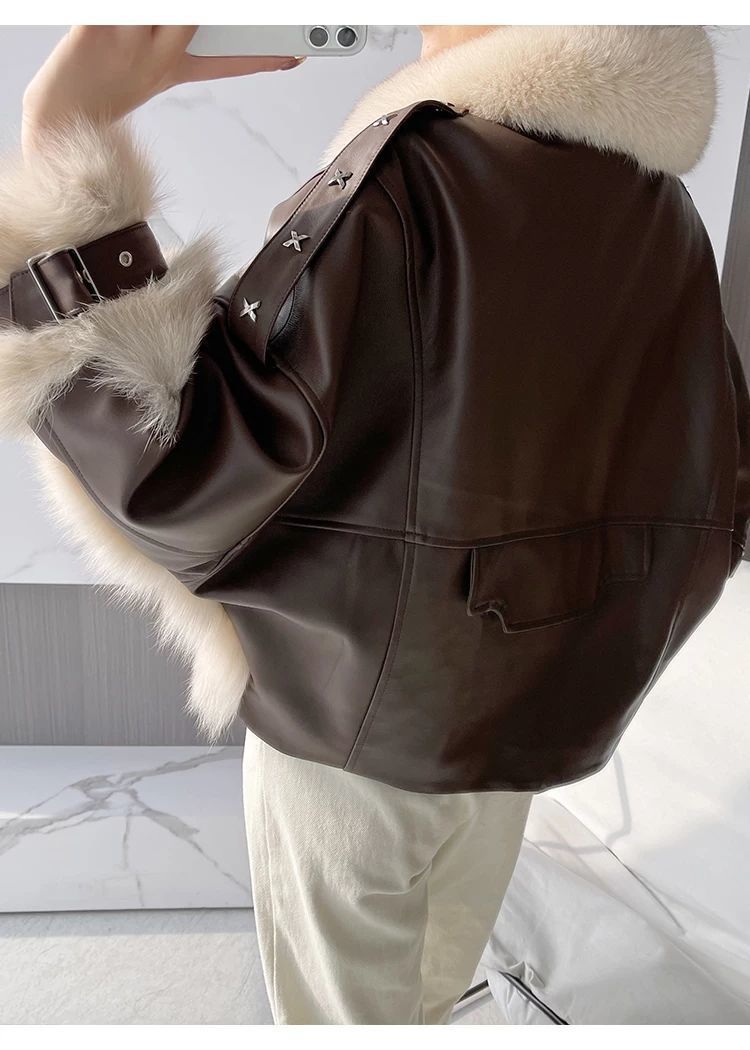 Manteau en cuir de fourrure de renard sensé