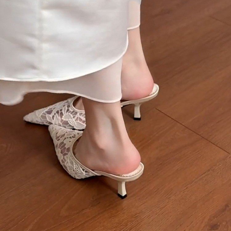 French lace pointed closed-toe mules