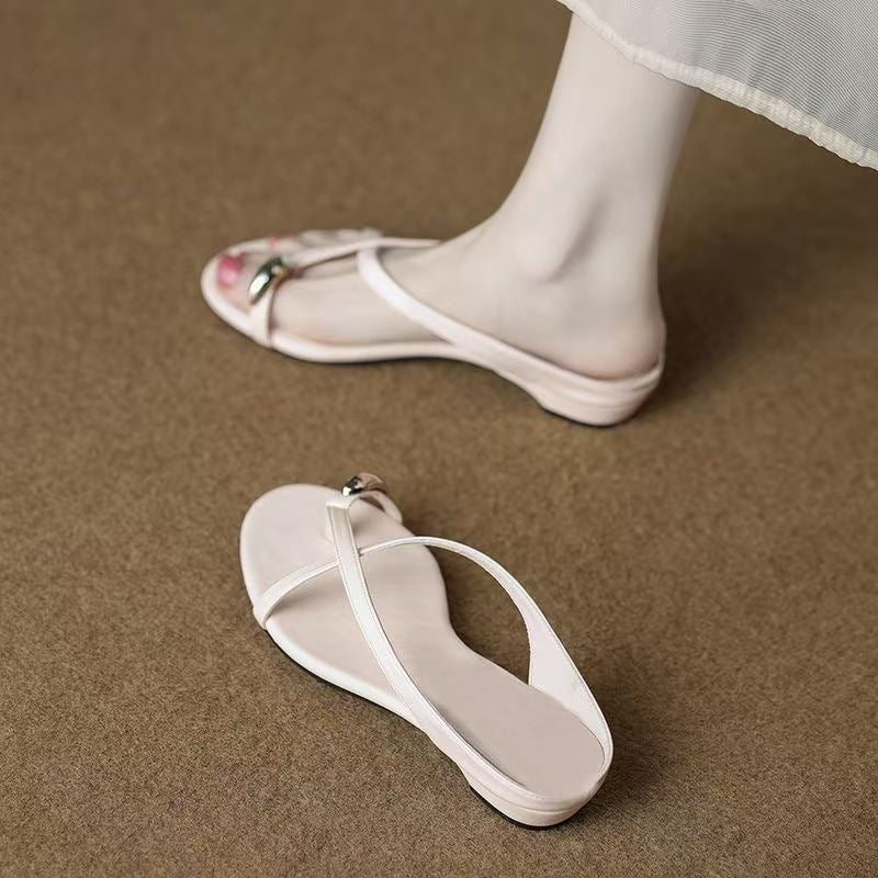 Belles Sandales Non Fatiguantes Parfaites avec des robes d'été