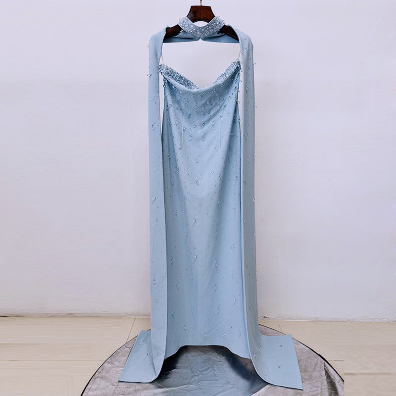 Long Perled et le soir incrusté de diamant avec un soir de train Gown
