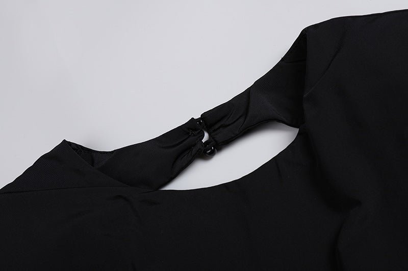 Sexy Backless Noir manches longues Hollow Flower Tassel Robe de décoration