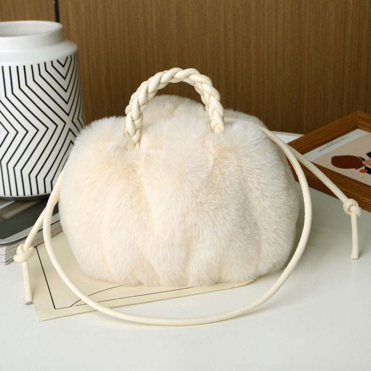 Sac en nuage plié à la main inspiré de Mink avec sensation haut de gamme