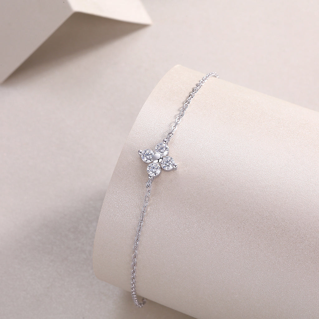 S925 Bracelet en argent 1.6g Cross Moissanite