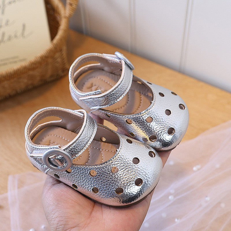 Soft Soled, non glissant, respirant, style Baotou Sandales de plage de marche, chaussures perforées, Le