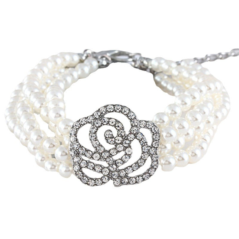 Accessoire à quatre rangées de chat rose et d'ornement de chien