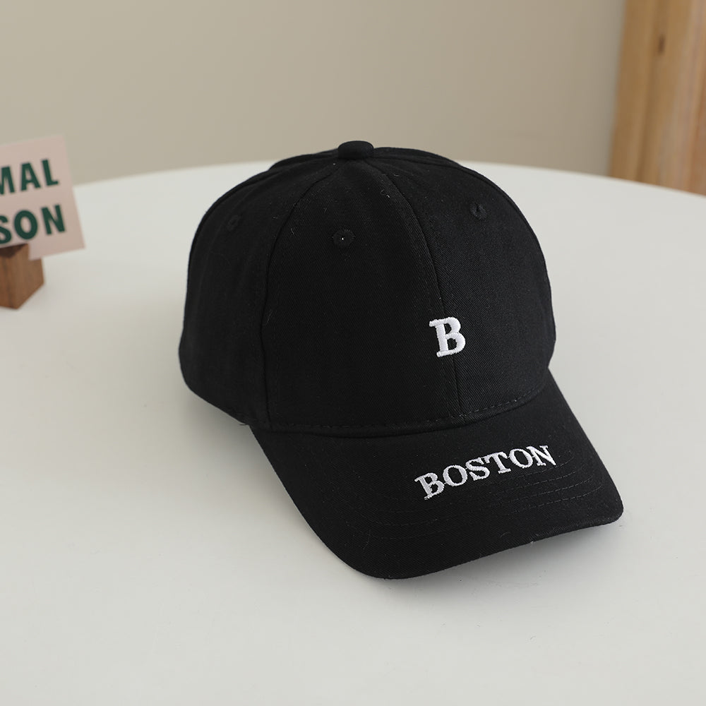 Lettre brodée de couleur unie BOSTON - Une simple et modeable casquette de baseball pour enfants F