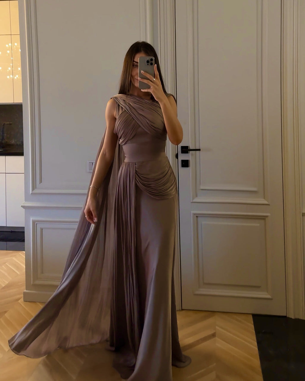 Robe de soirée en satin de ruban plissé