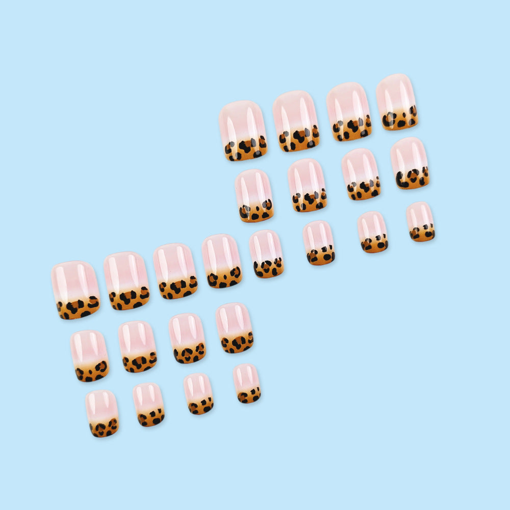 24 Stickers Nail Acrylique Rectangulaire avec Imprimé Léopard