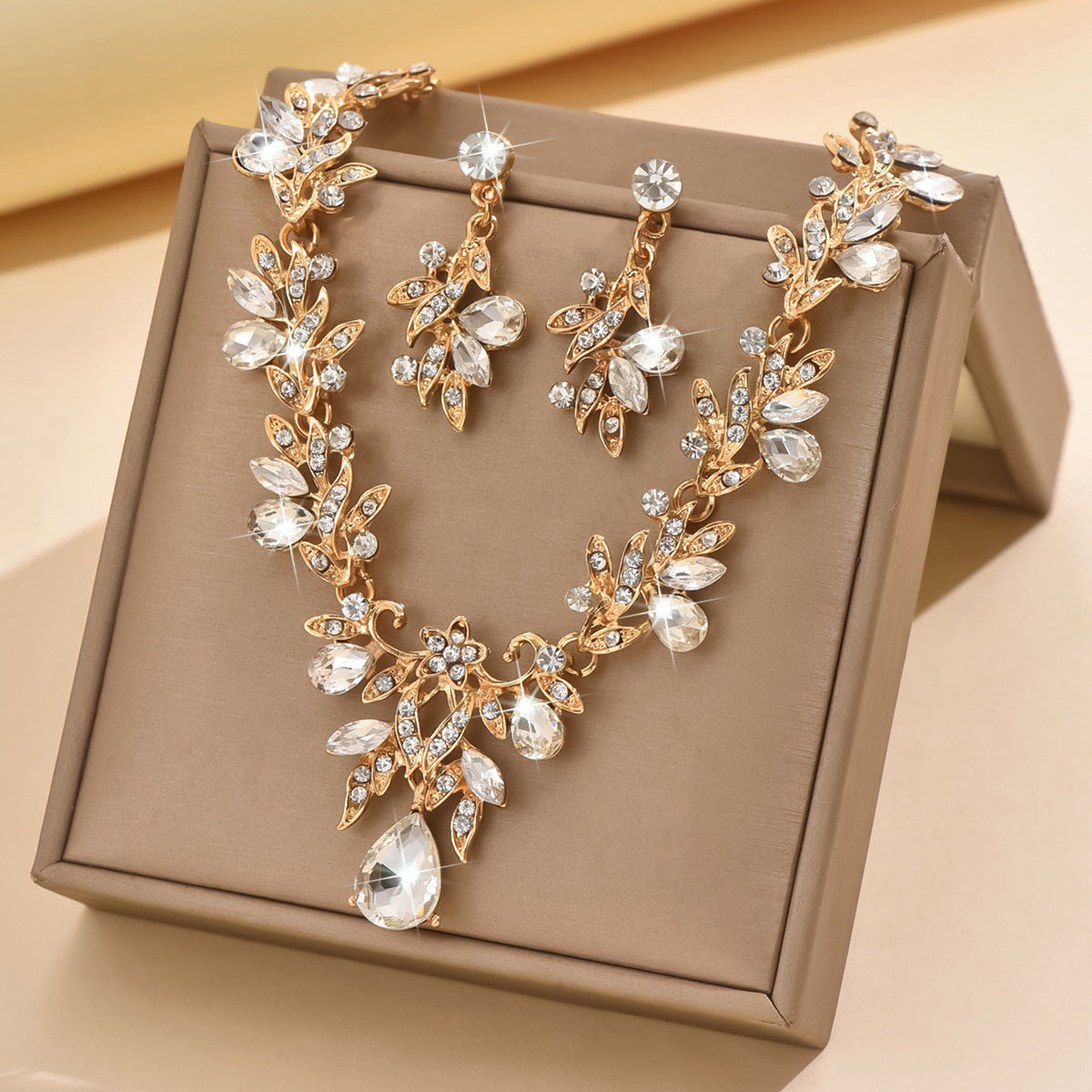 Bijoux de mariée Collier et boucles d'oreilles