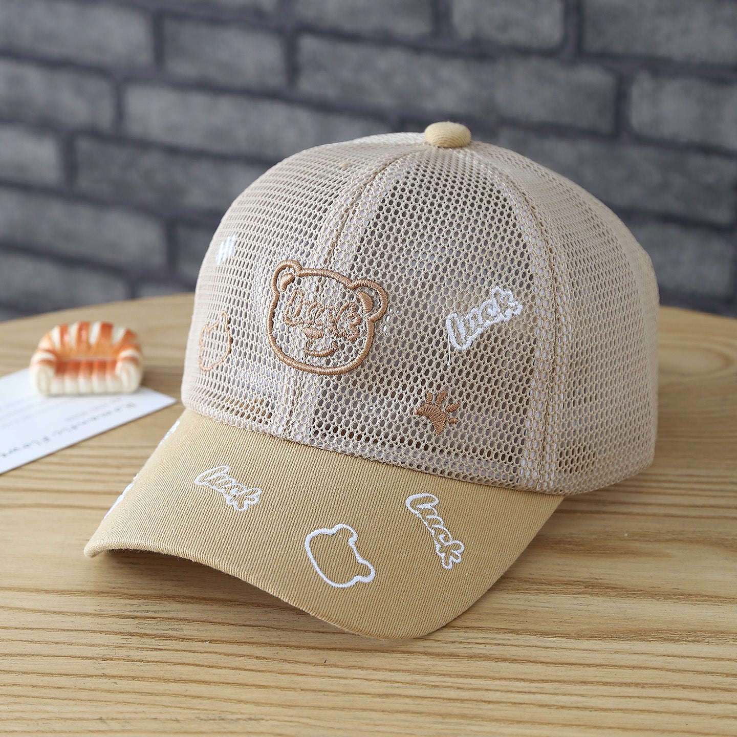 Ours de chance brodé pour enfants Respirant All-netted Brimless Outdoor Sunshade Baseball
