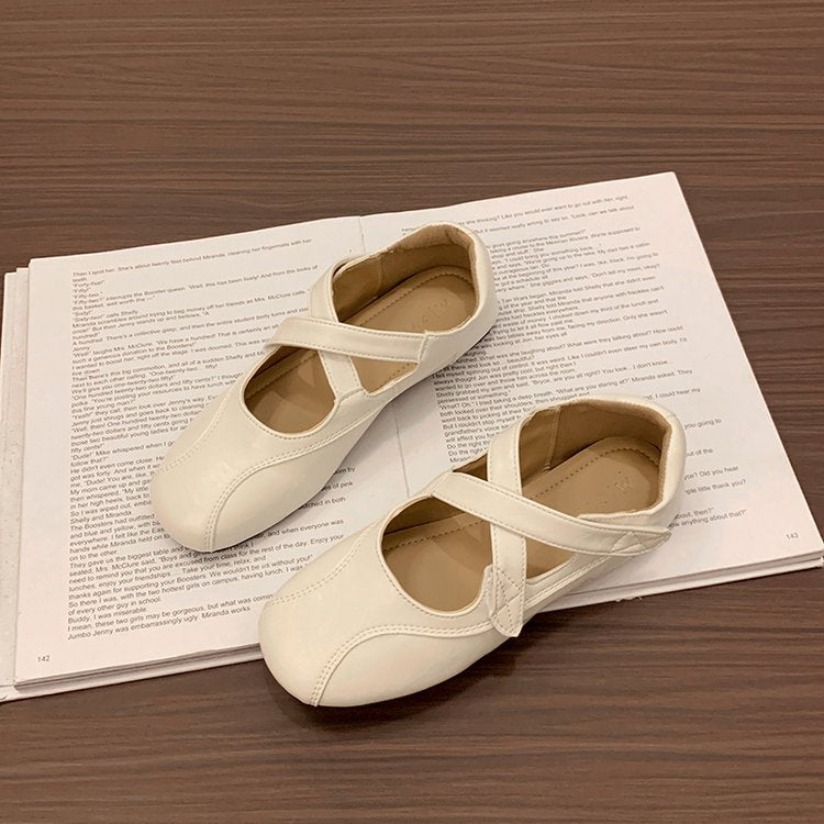 Femmes Crisscross Strap Low Cut Mary Janes