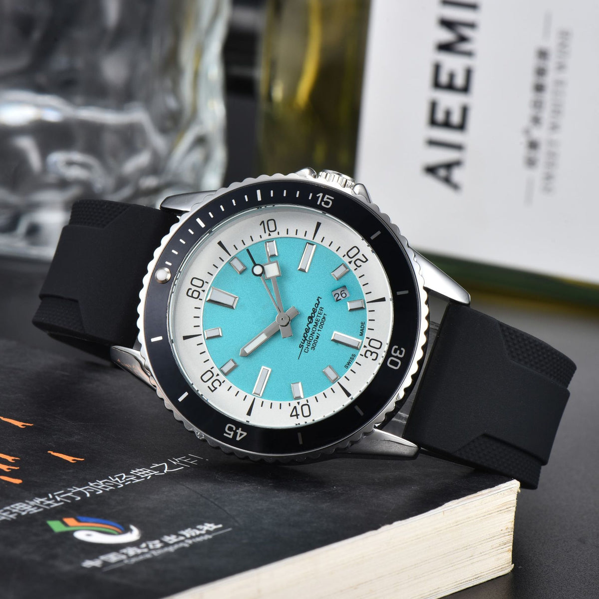 Montre Quartz homme élégant avec une sangle en silicone