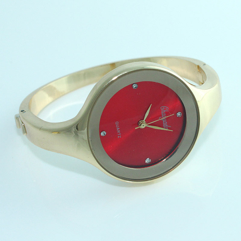 Mode Casual femmes Quartz bracelet en acier inoxydable montre