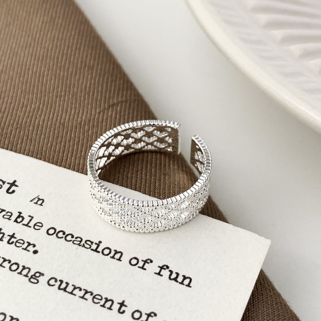 Simple, fashionable, léger luxe, argent haut de gamme Hollow-Out Ring Collection, Everyday Ve