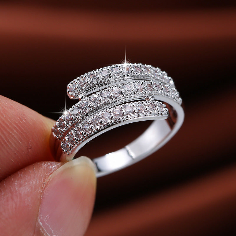 Mode Simple Atmosphère Micro Inlaid Zircon Anneau Femme Nail Anneau Anneau Anneau Factory Dire