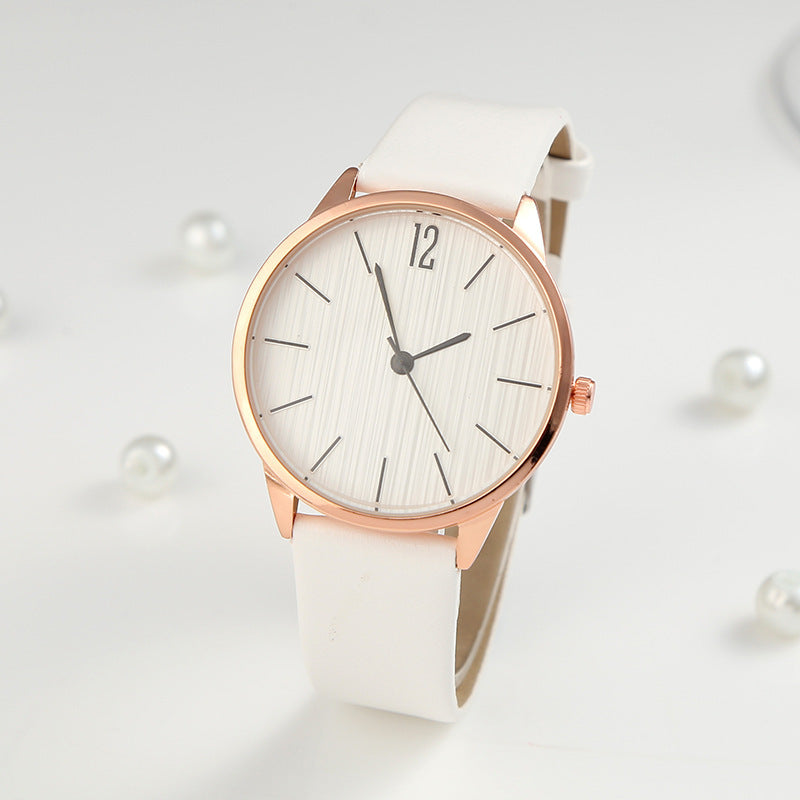 Montre Quartz femme personnalisée de mode