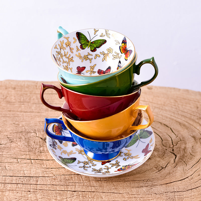 Coupe de café en céramique de luxe et Saucer