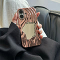 Electroplating Wave Pattern Mirror Phone Case Sens avancé