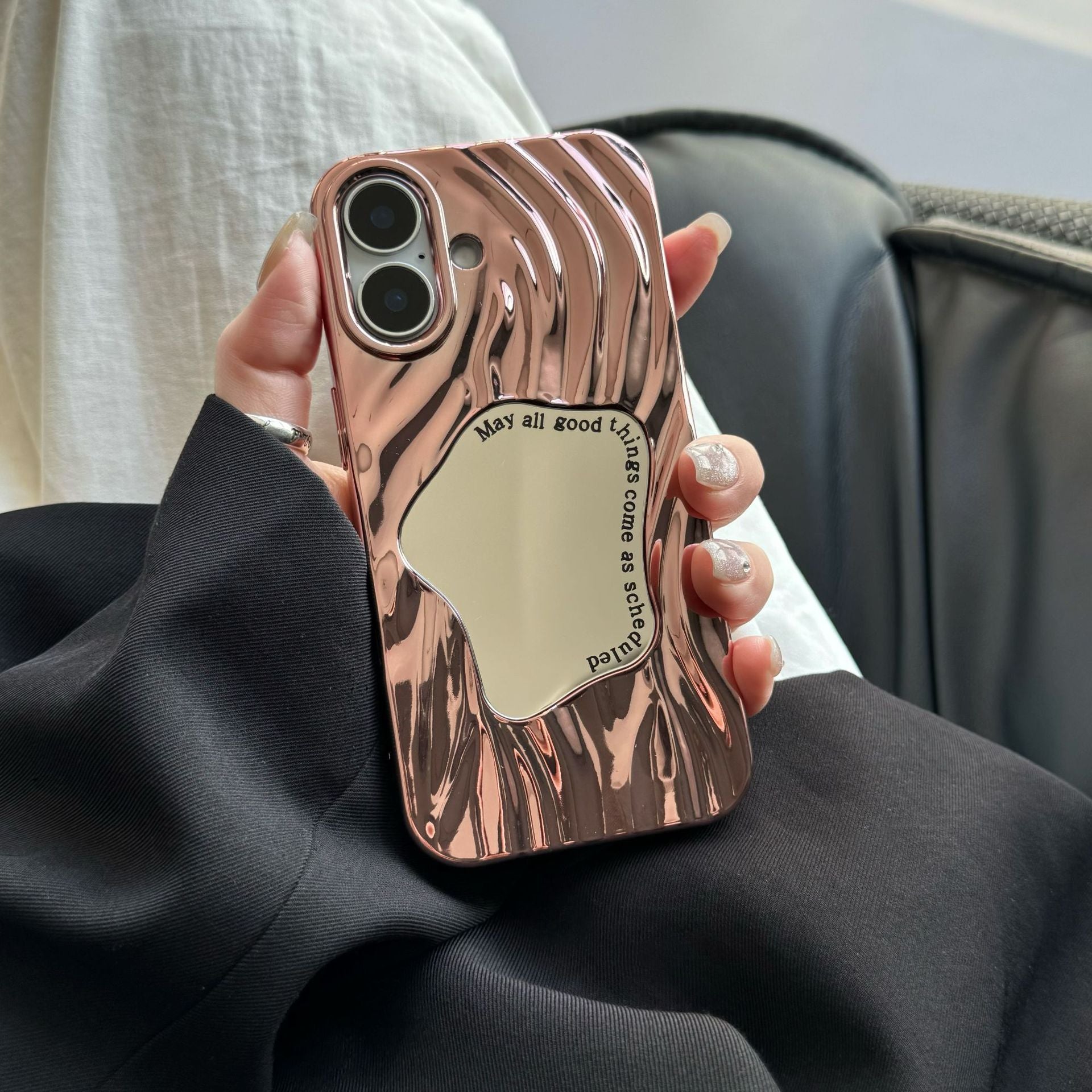 Electroplating Wave Pattern Mirror Phone Case Sens avancé