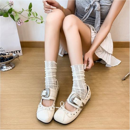 Tête de pomme d'été Versatile respirant rivet Bow Mary Jane Flat Women's Singles Sho