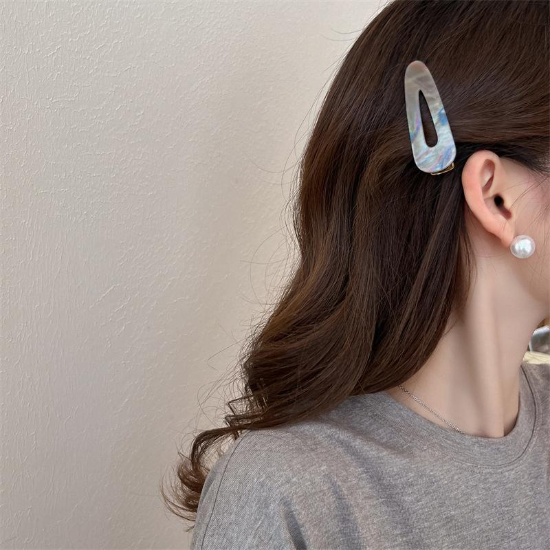 Clip latéral simple Clip à cheveux sur Internet