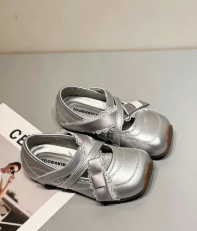 Chaussures en cuir pour filles