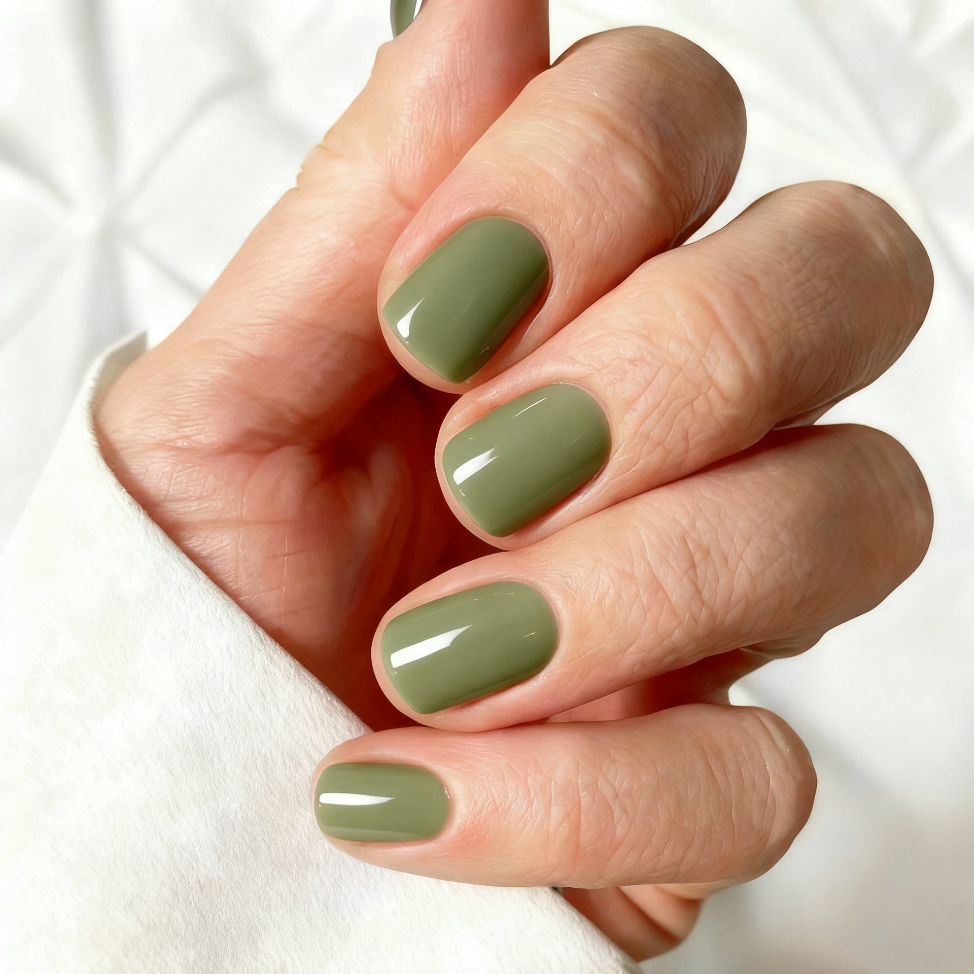 Faux ongles de haricots verts simples pour les femmes