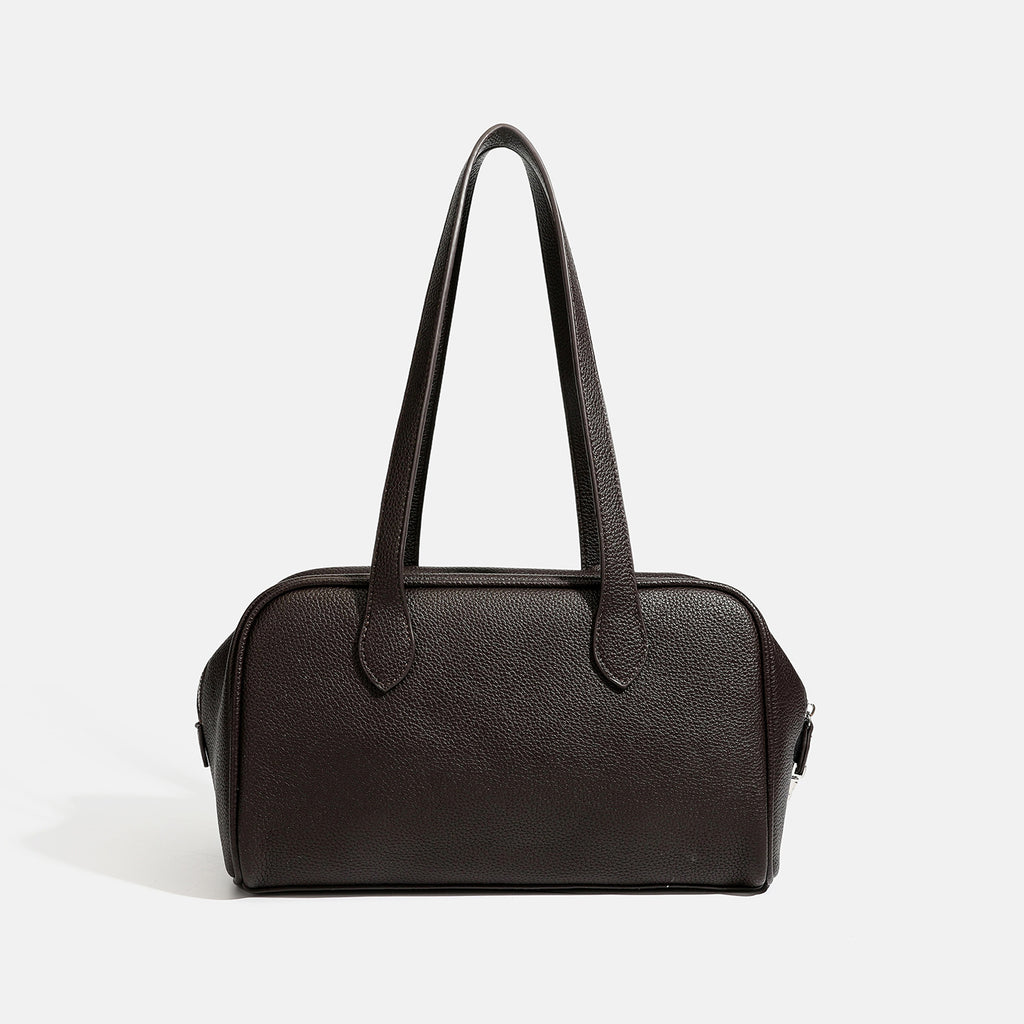 Versatile high-capacity shoulder bag for transport