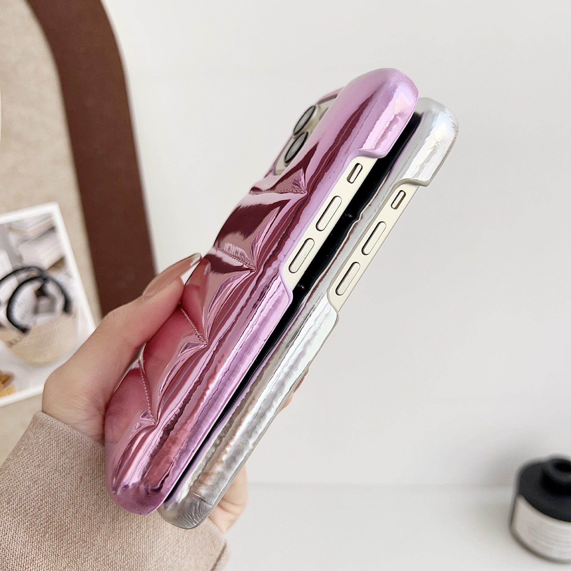 Applicable 17h Aurora Down Jacket Glossy High-End Téléphone Laser Case