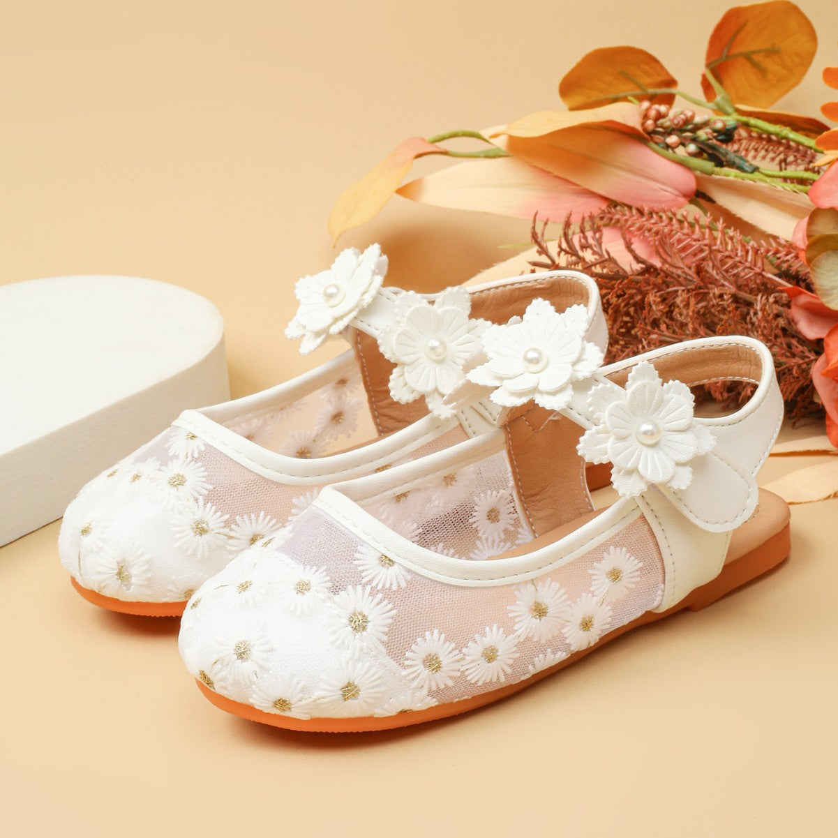 Flat Bottom Comfort Chaussures pour Han Chinese Vêtements Mesh Chaussures avec jupe