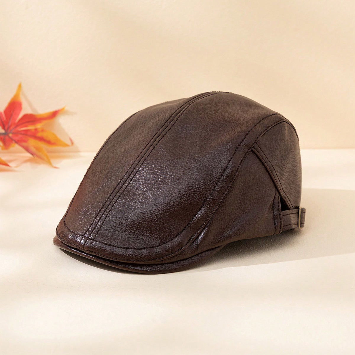 Hommes couleur solide PU cuir chaud et coupe-vent réglable chapeau avant adapté pour