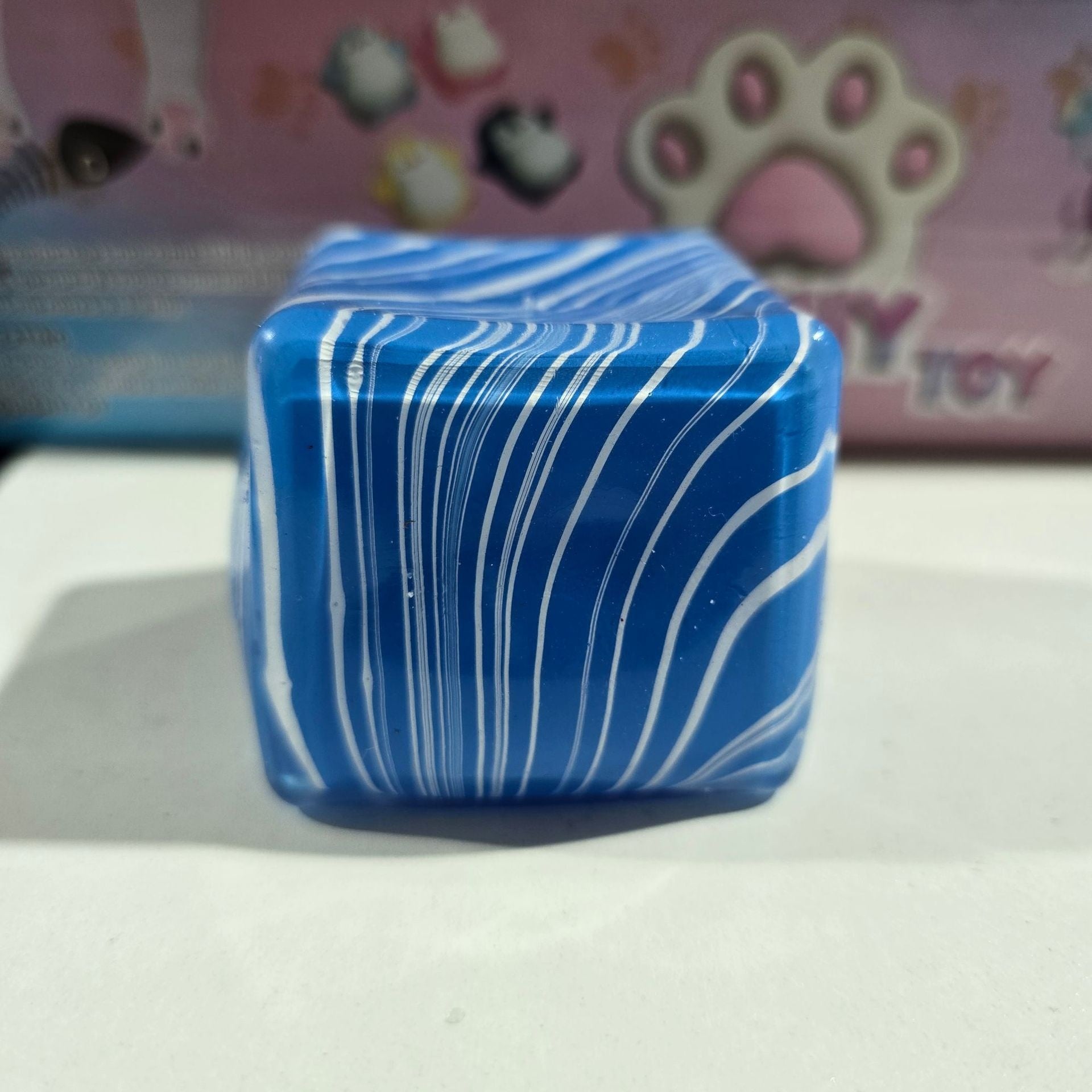 Jouet de colle doux anti-stress en cube d'eau