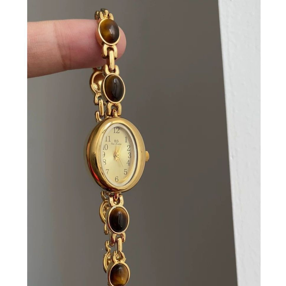 Creative Vintage Fashion Watch for Women