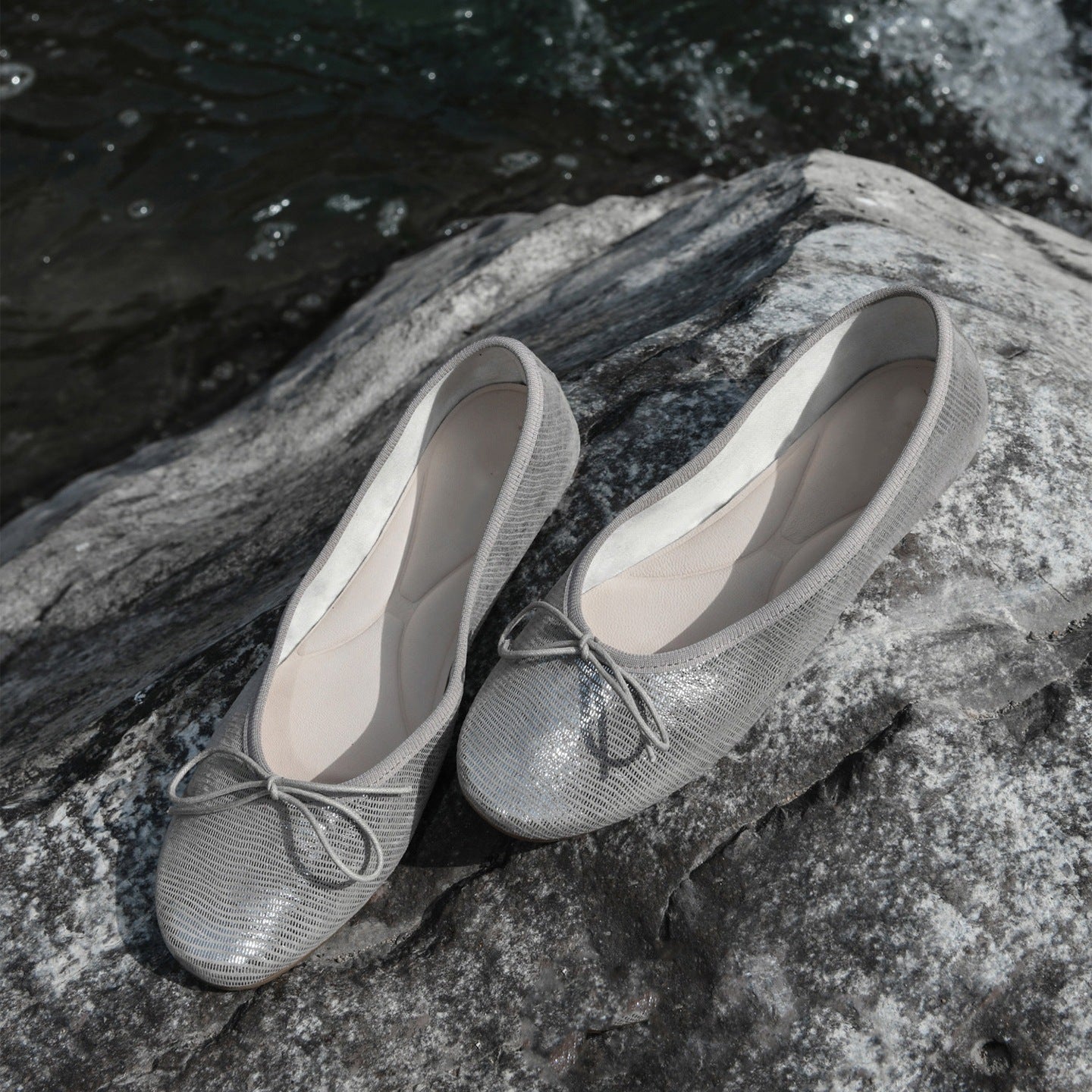 Chaussures plates polyvalentes pour femmes à nœuds d'eau