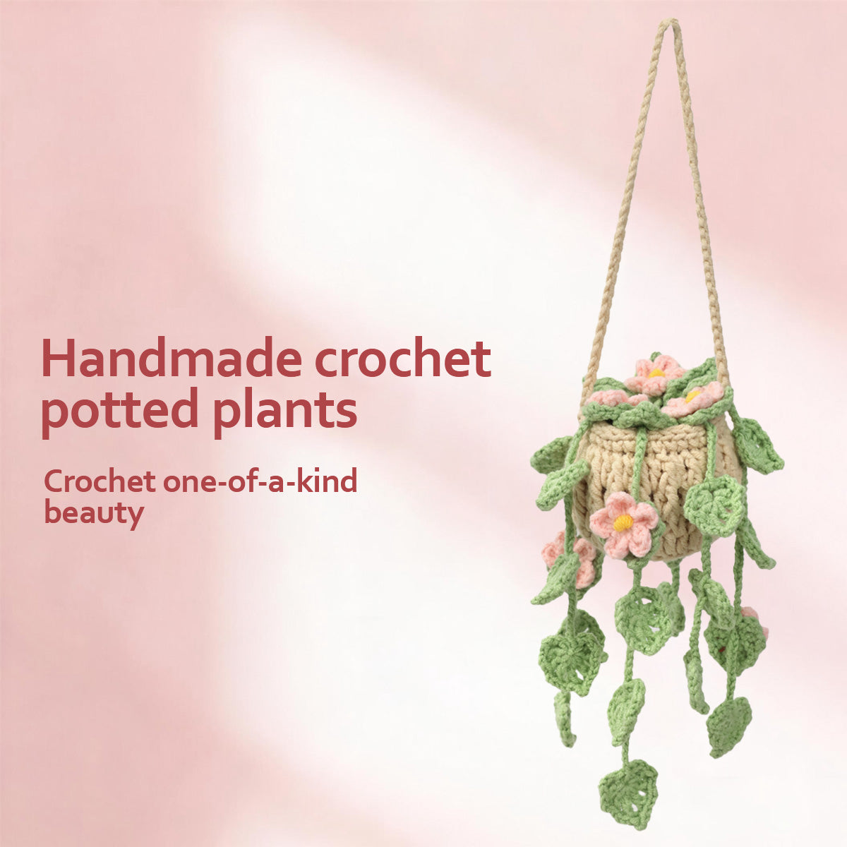 Crochet fait à la main suspendu pot ornement avec trailing rose Blooms et les feuilles vertes Vines Ev