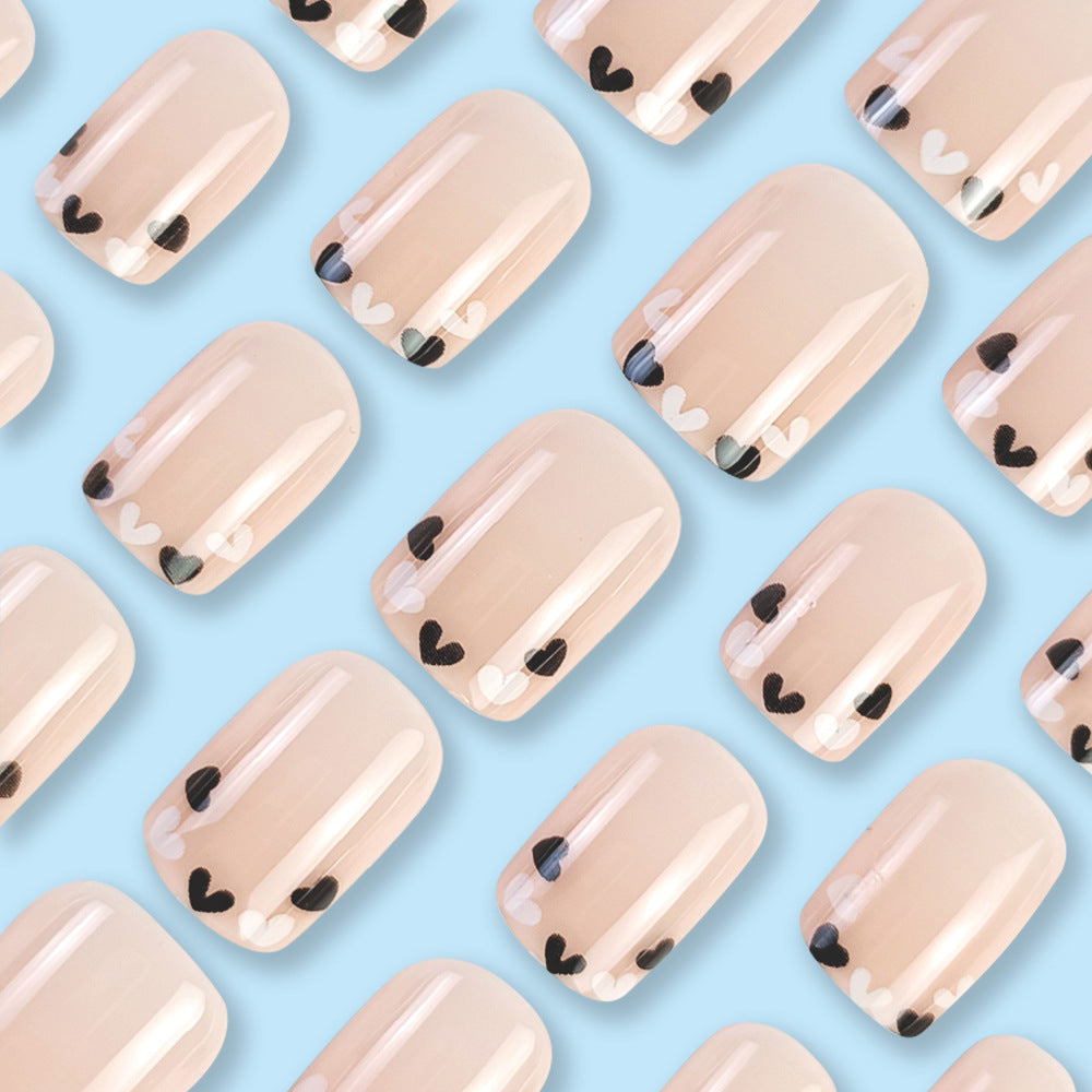 Saint-Valentin 24 courtes couvertures d'ongles décoratives carrées en noir et blanc avec Cœur Patte