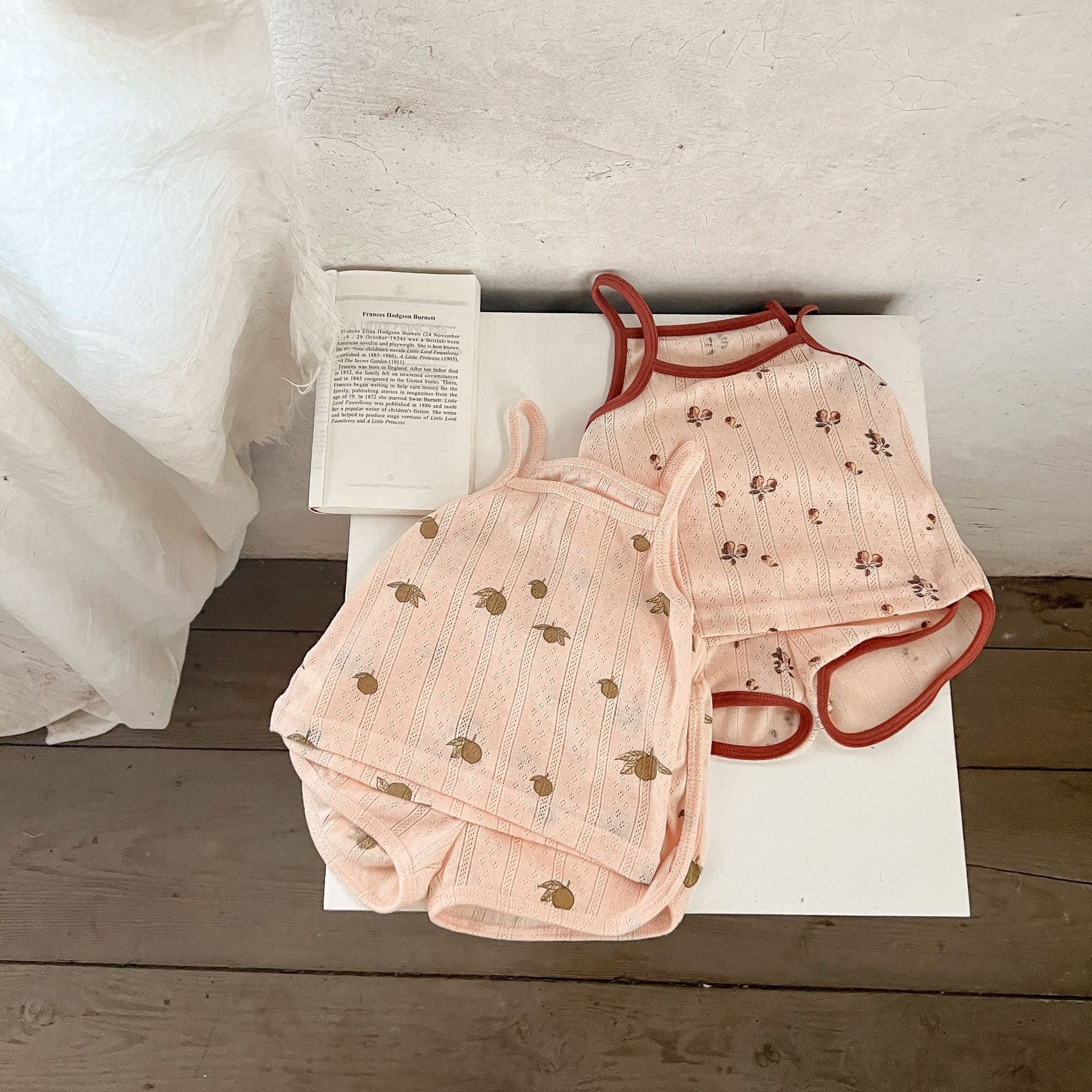 Vêtements de salon pour enfants de style danois