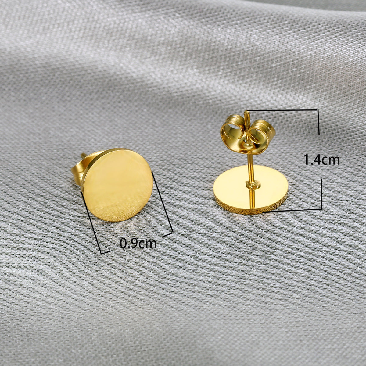 Boucles d'oreilles élégantes et élégantes en acier au titane