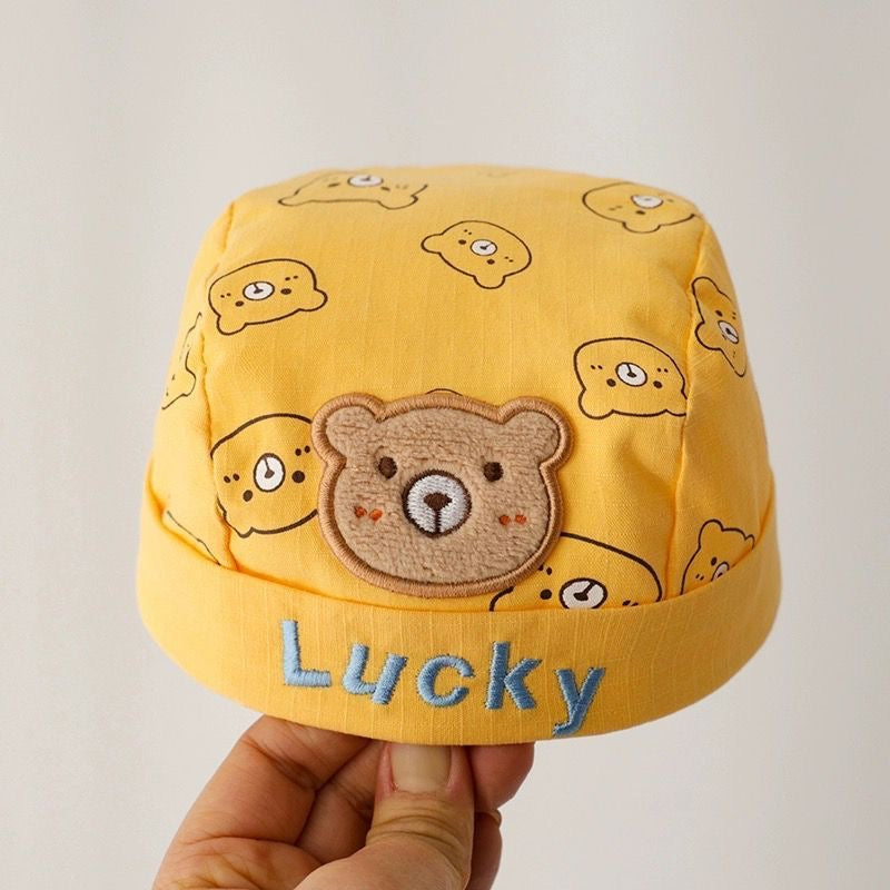 Ours en peluche de style bébé d'été avec une tête de fourrure pleine impression brodé avec un mot chanceux