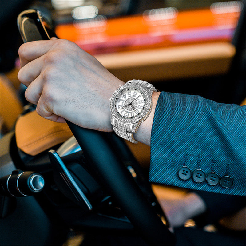 Bracelet en alliage de mode diamant pour hommes Date Montre Quartz