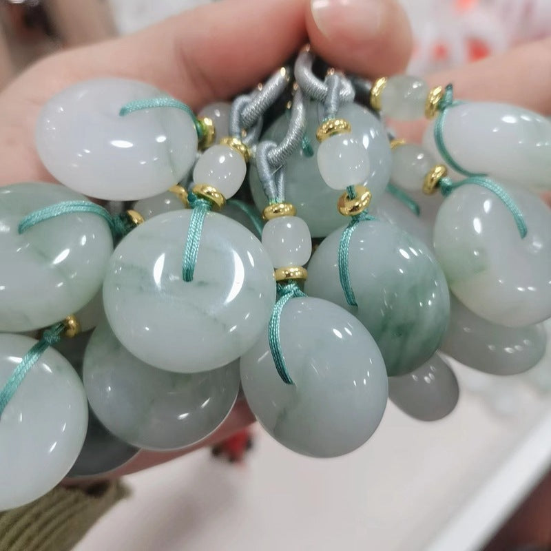 Natural Xinjiang Gold Silk Jade Tianshan Pendentif de paix vert avec chaîne
