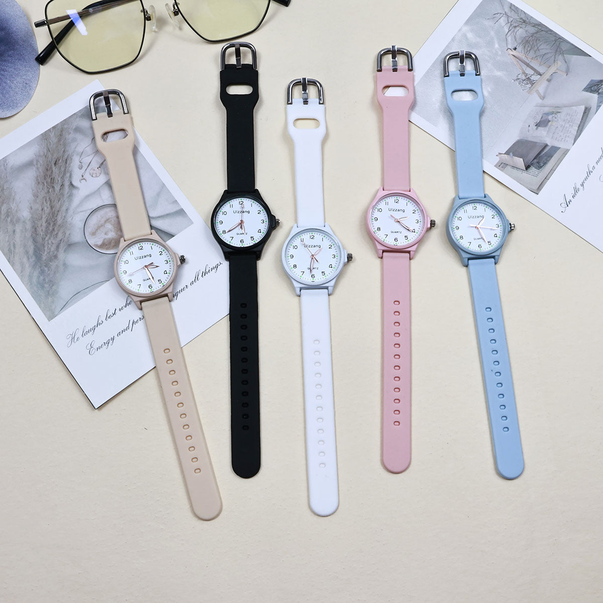 Montre haute-fashion conçue spécifiquement pour les étudiantes du collège et du lycée