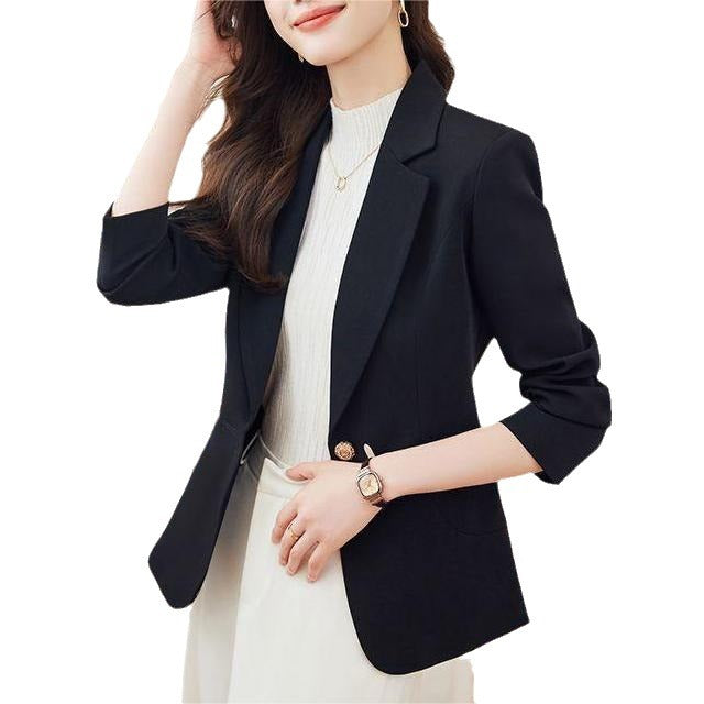Blazer préppy-chic polyvalent pour petites cadres