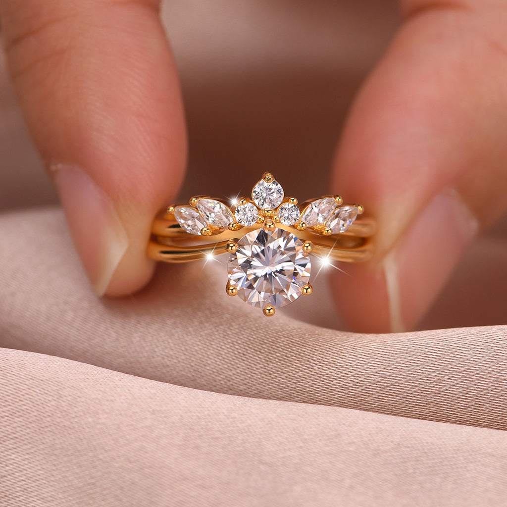 S925 Argent plaqué or 7,0mm Rond Moussanite Ensemble de mariée Couronne Bande Contour US 6-9 D Colo