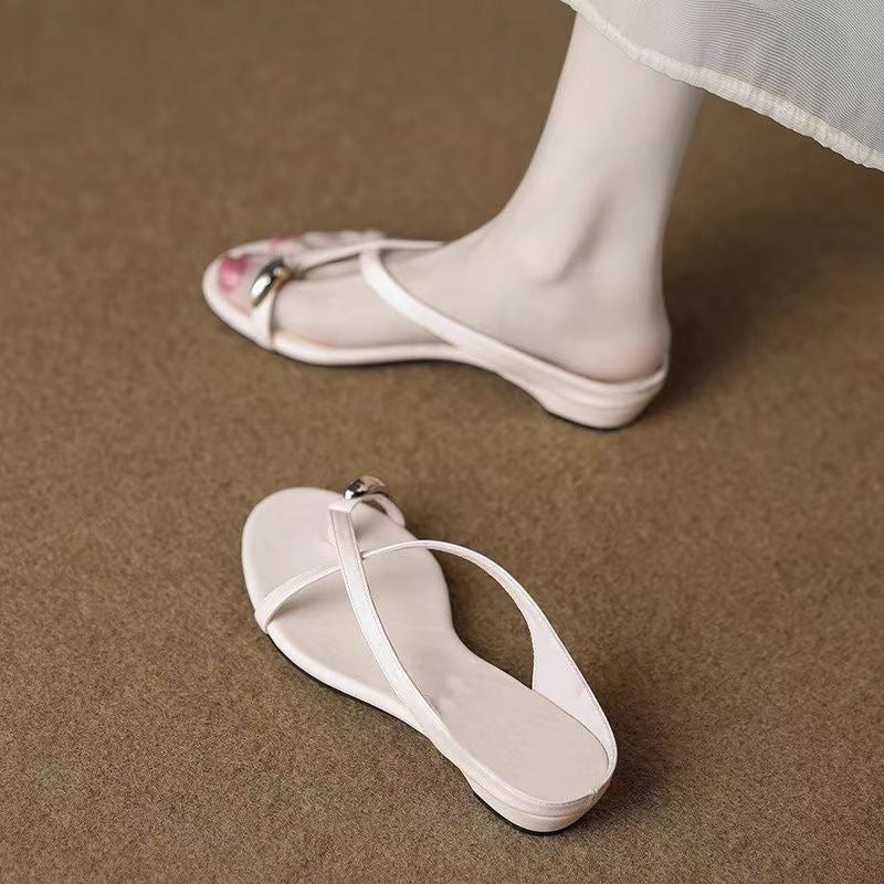 Belles Sandales Non Fatiguantes Parfaites avec des robes d'été