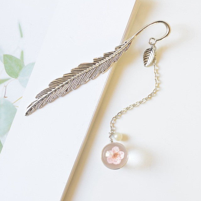 Fleurs créatives spécimens Signet Pendentif métal Marque de livre Papeterie École Approvisionnement de bureau