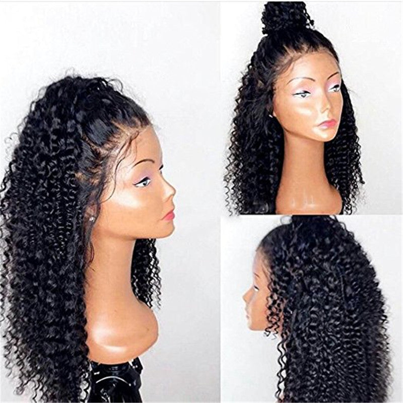 Petits cheveux bouclés africains