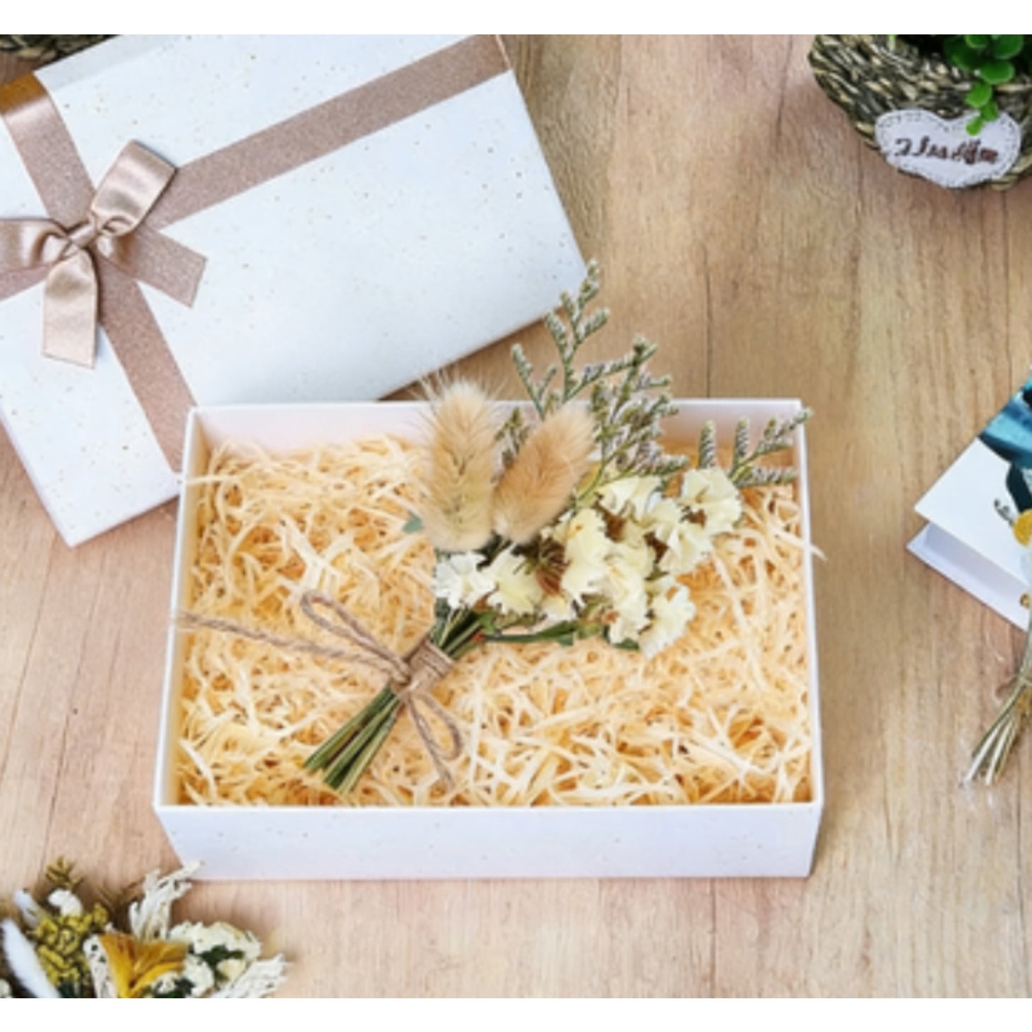 6 Mini Bouquets de fleurs séchés faits à partir de la queue de lapin artisanale et Forget-Me- Nots Fo